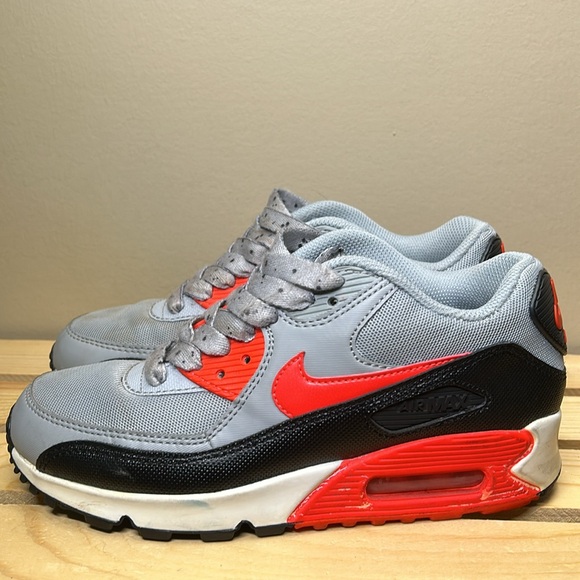Nike Women's Air Max 90 Essential Wolf Grey / Infrared 616730-014 Size 6 - Picture 5 of 6